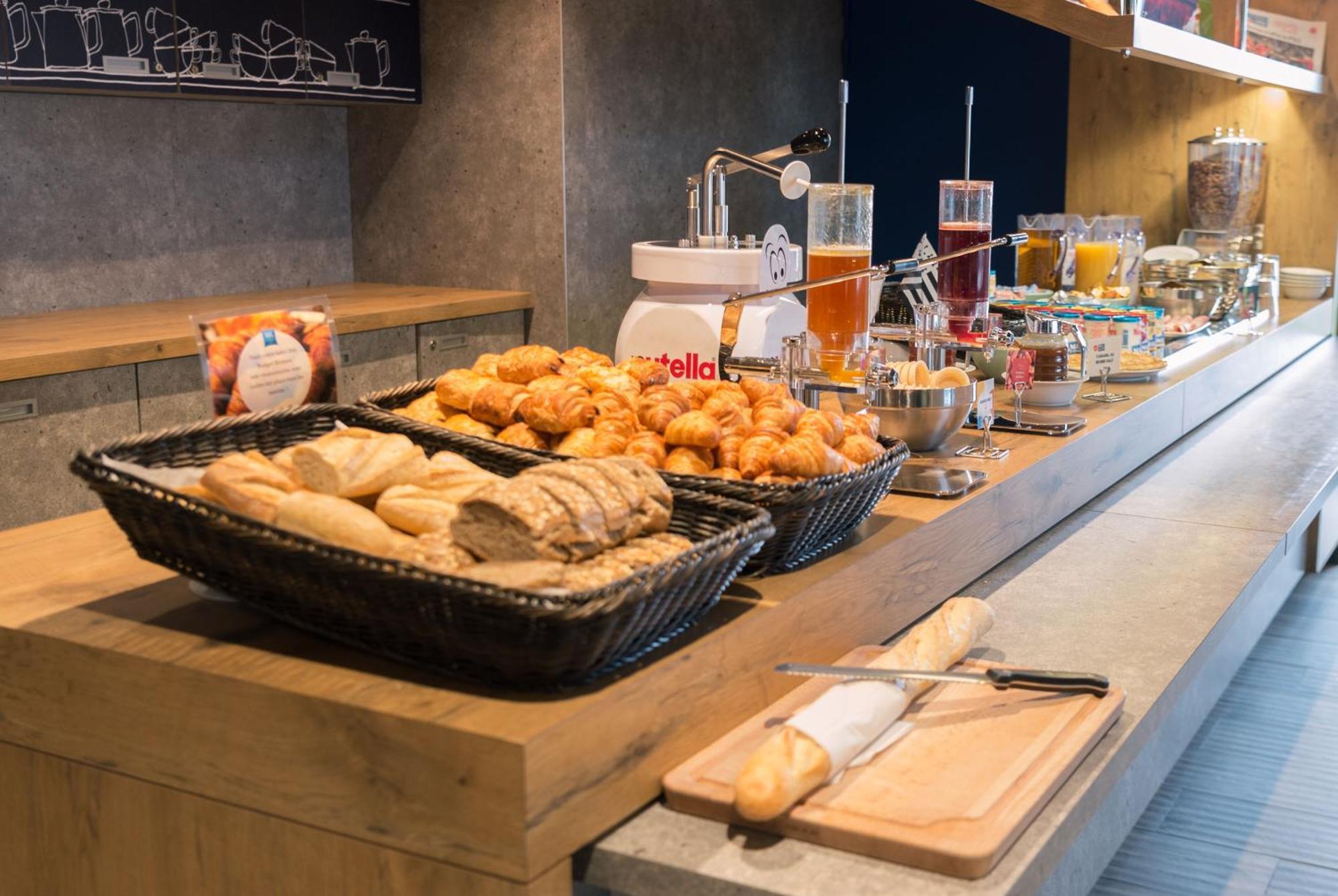 Ibis Budget Rennes Rte Lorient ภายนอก รูปภาพ